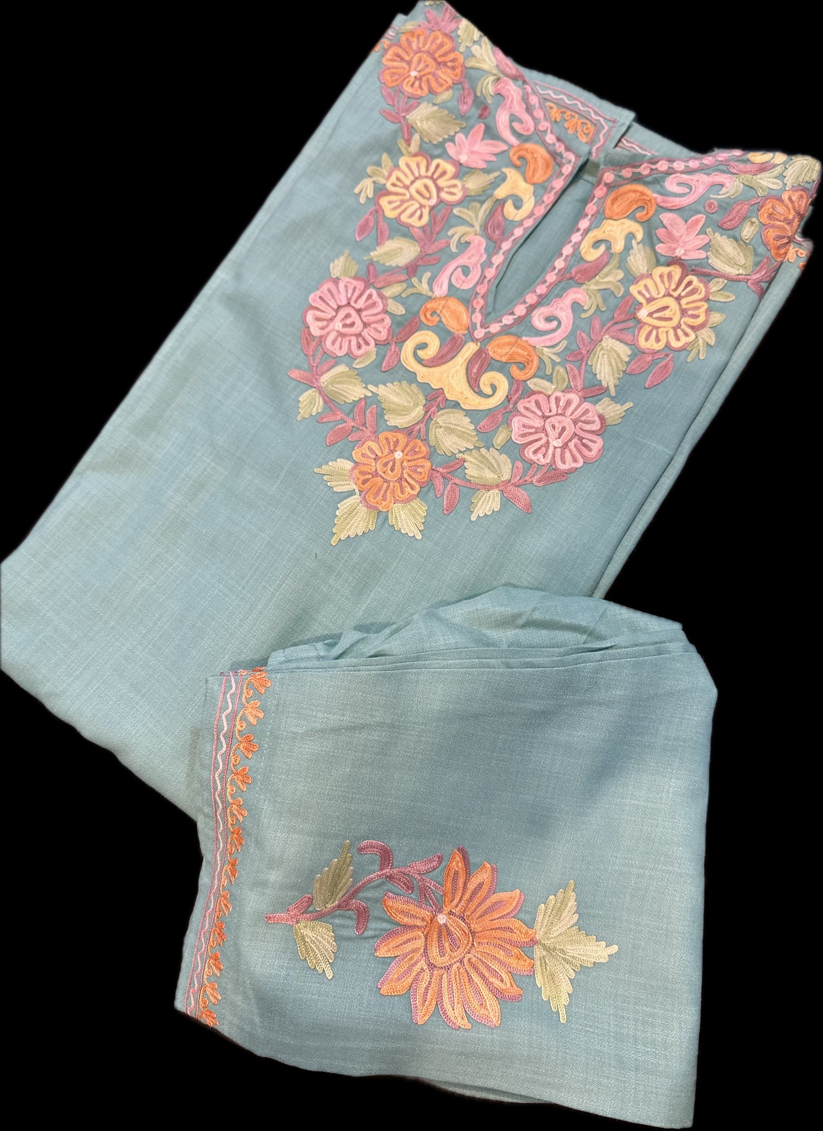 Summer Pheran set (Aari)